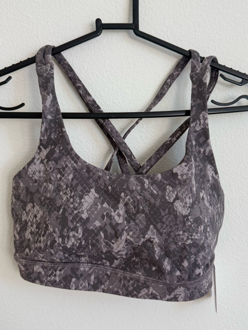 lululemon athletica Gray Patterned Crisscross Sports Bra